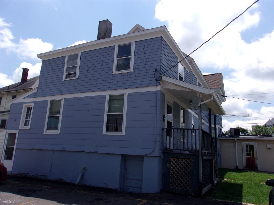 Primary Photo - 201 Robinson St