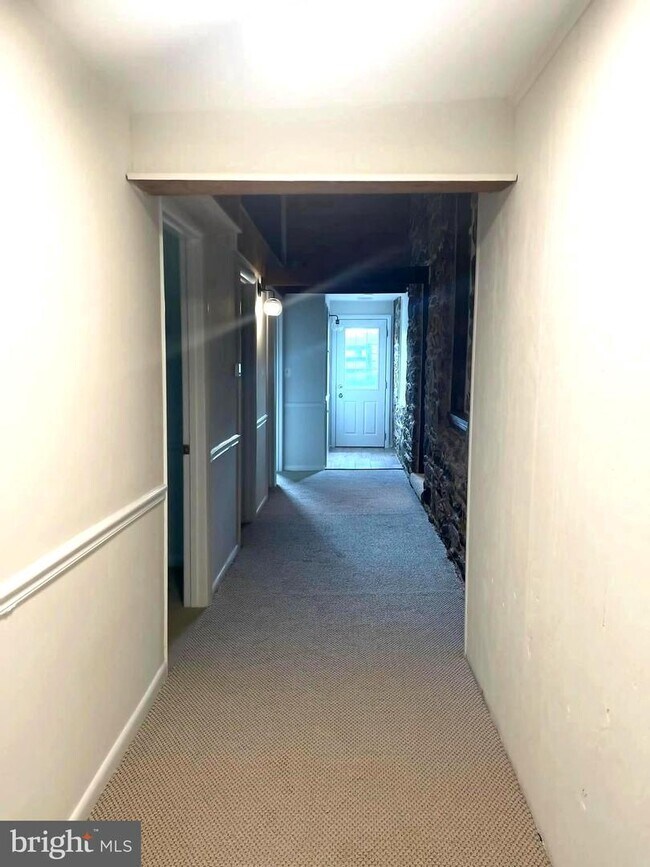 Foto del edificio - 36343 Paxson Rd