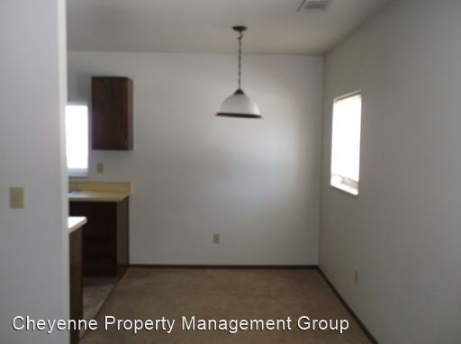 Building Photo - 2537 Sagebrush Ave