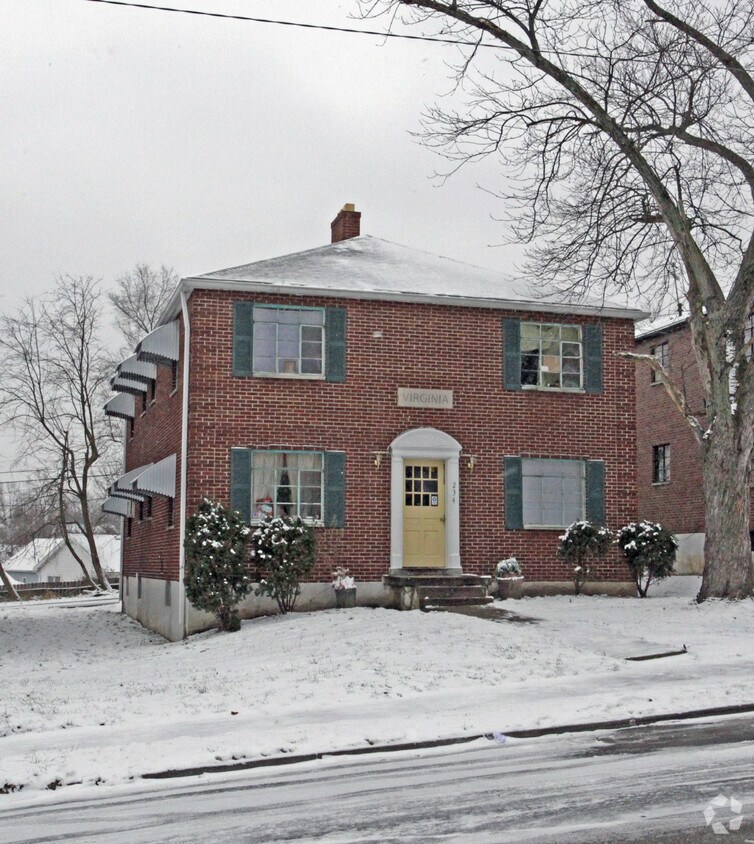 Foto principal - 234 Basswood Ave