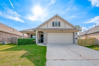 Building Photo - 15942 Boom Dr
