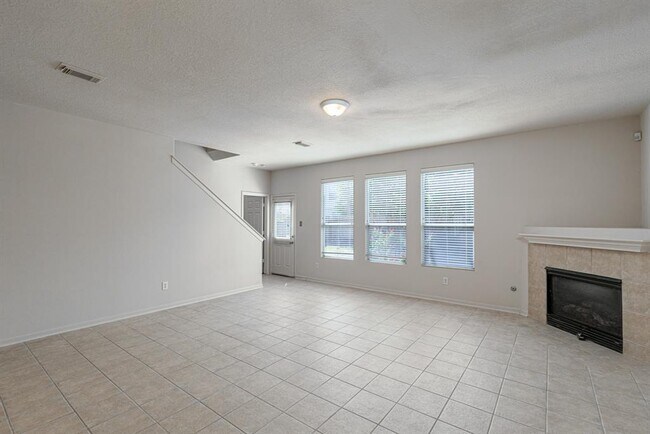 Building Photo - 19331 Camellia Knoll Trail