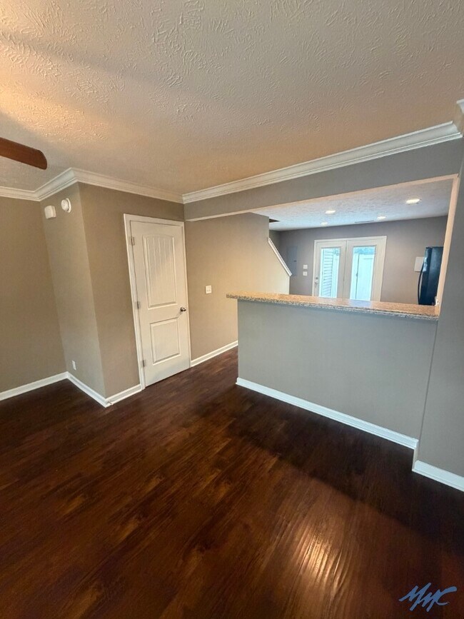 Building Photo - 1505 Orange Ct
