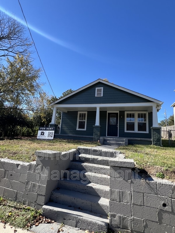 Foto principal - 607 Snow St