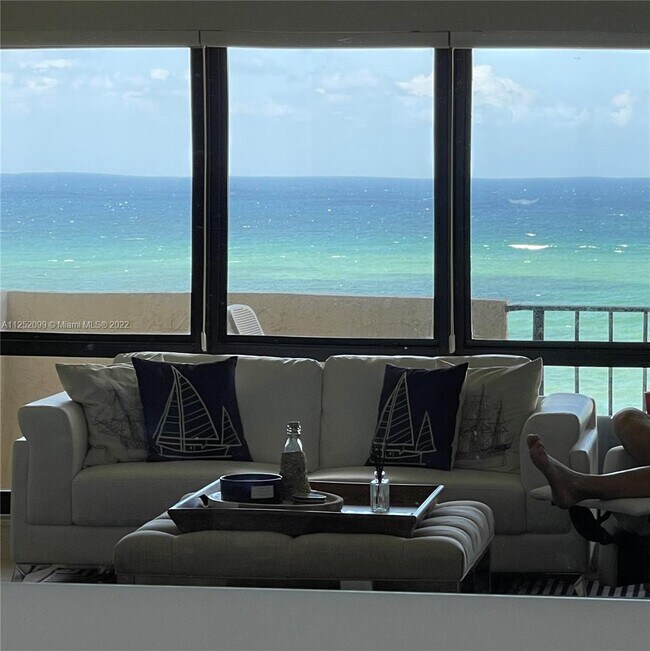 Foto del edificio - 4900 N Ocean Blvd