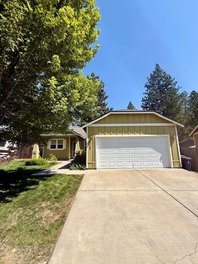 Building Photo - 61138 Buckshot Pl