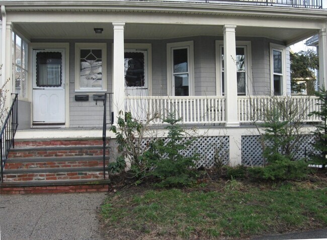 Building Photo - 67 Harlow St