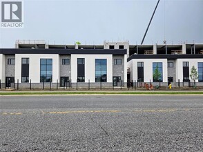 Building Photo - 4300 Laurier Pkwy