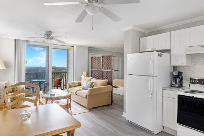 Foto del edificio - 5900 Bonita Beach Rd SW