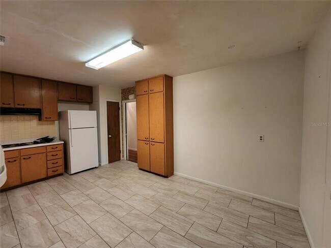 Foto del edificio - 4421 Newberry Rd