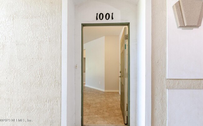 Foto del edificio - 13364 Beach Blvd