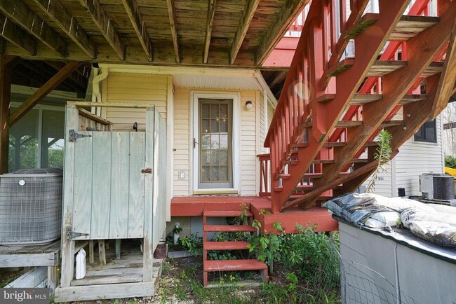 Building Photo - 133 Jamestown Rd