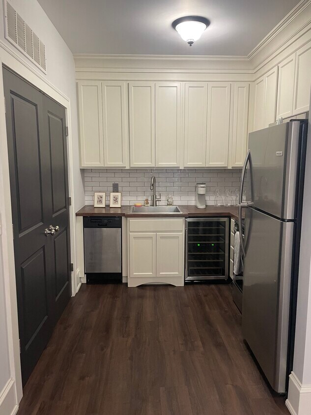 Foto principal - 415 S Washington St