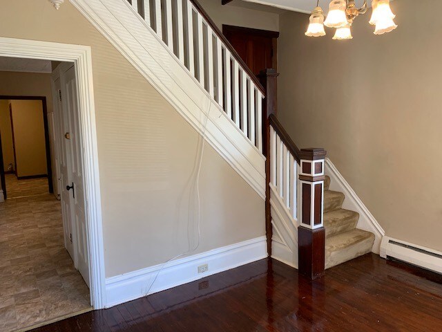 Foto del edificio - 625 Fishburn Rd