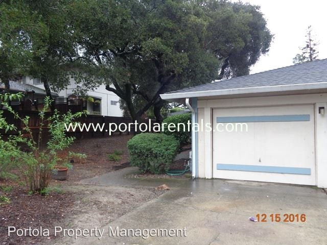 Primary Photo - 106 Oak Ln
