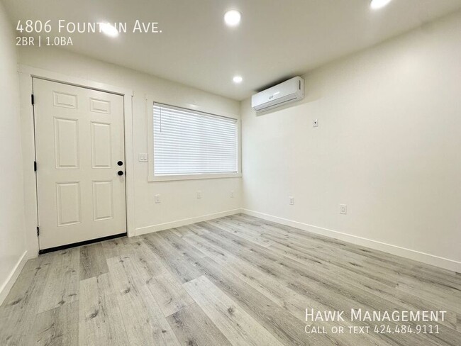 Foto del edificio - 4806 Fountain Ave