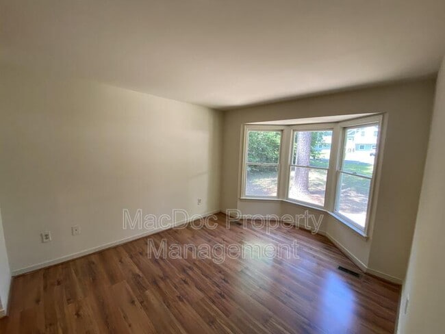 Foto del edificio - 507 Montgomery Dr