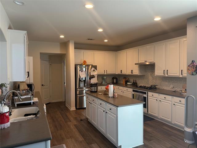 Building Photo - 6249 Aylworth Dr