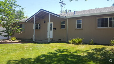 Building Photo - 8808 Mohawk Way