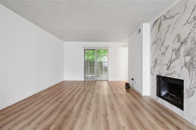 Foto del edificio - 12484 Abrams Rd