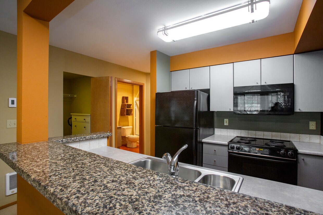 Photo - 1125 E Olive St (Seattle, WA)