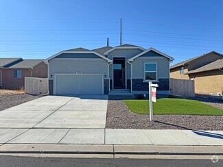 Building Photo - 2306 Crestwood Ln
