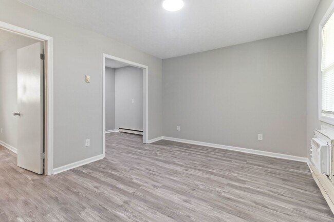 Foto del edificio - 6441 Starbrook Dr