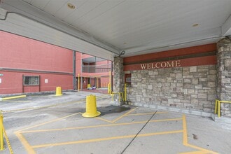 Building Photo - 1025 Swanson St