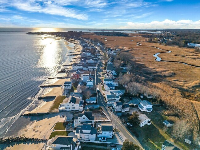 Foto del edificio - 176 Shore Rd