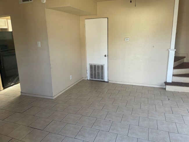 Building Photo - 1410 Fullilove Dr