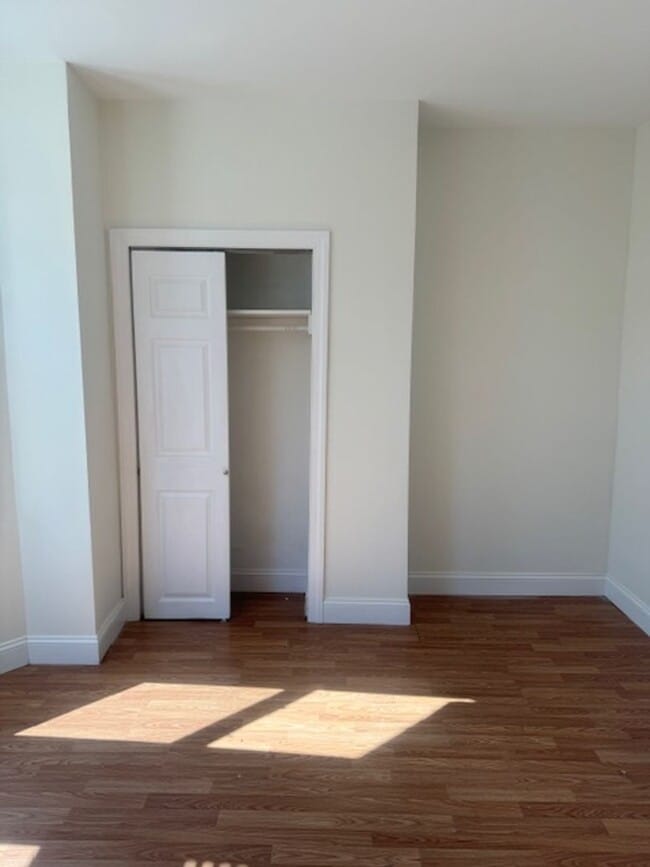 Building Photo - Affordably Priced Home - Elmwood Park