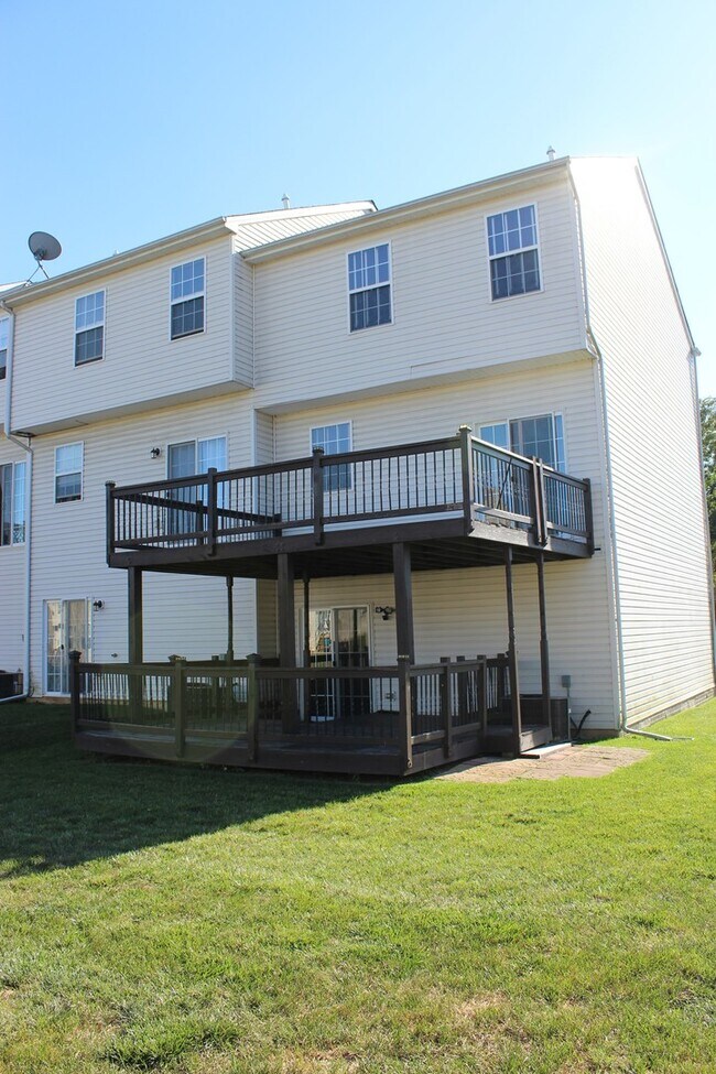 Foto del edificio - Town Home