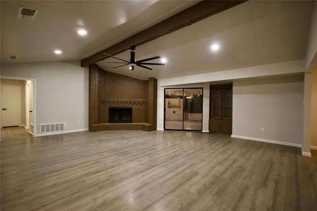 Foto del edificio - 905 Pine Tree Ln