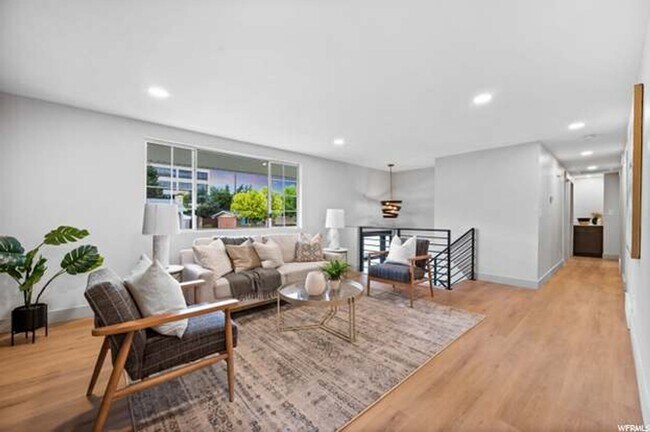 Foto del edificio - Millcreek Stunner Next to St Marks Hospital!