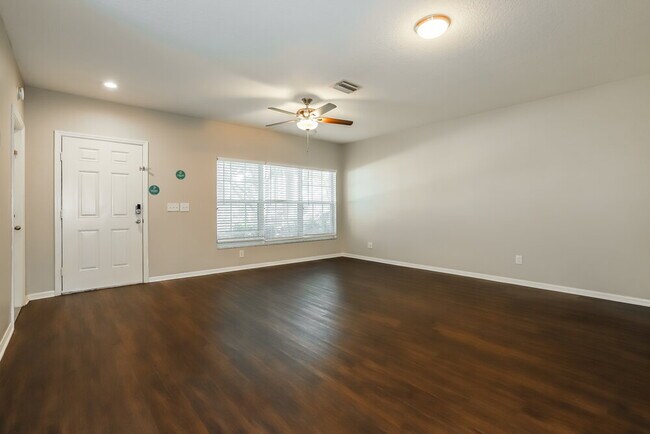 Foto del edificio - 502 Summer Sails Dr