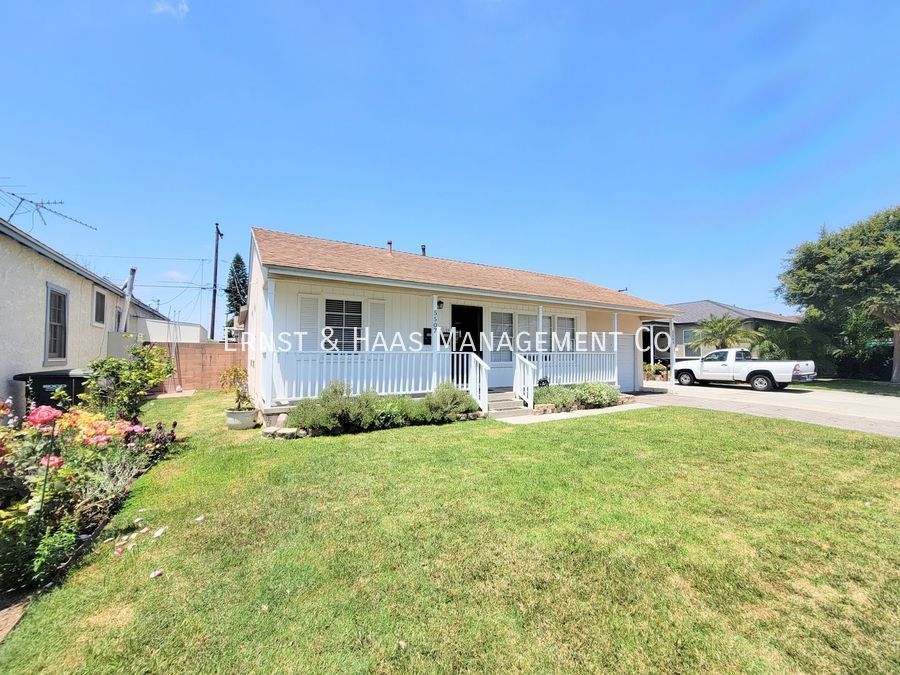 Primary Photo - Wonderful 3 bedroom 2 Bath Lakewood Home i...