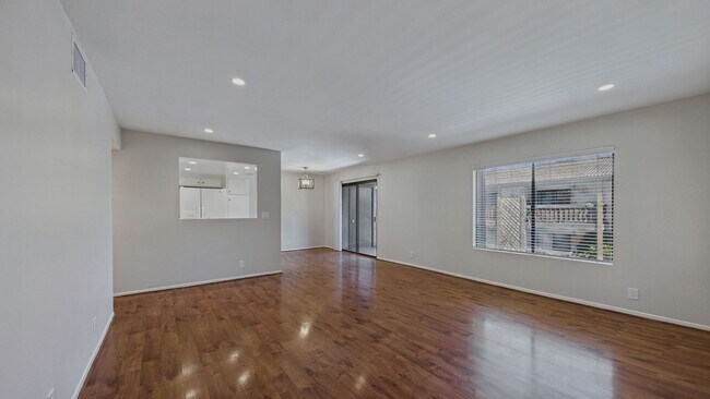 Foto del edificio - 1304 Mountain Ave