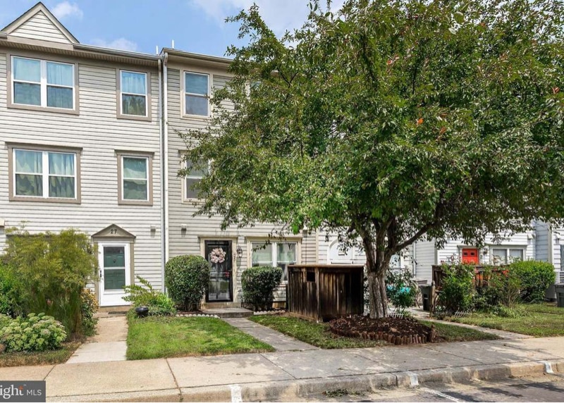 Photo - 25 Highstream Ct (Germantown, MD)