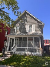 Building Photo - 514 S 4th St