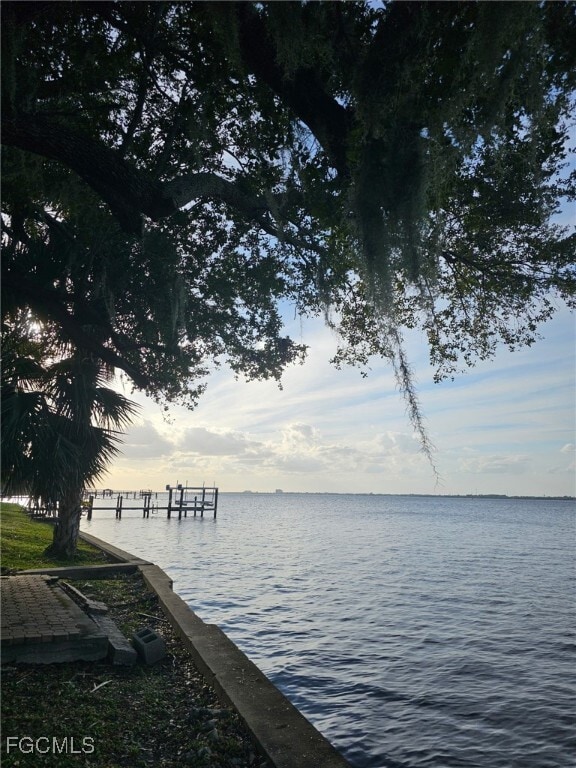 Building Photo - 3933 E River Dr