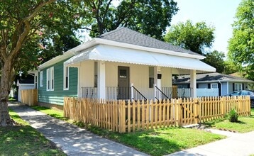 Building Photo - 1301 37th St