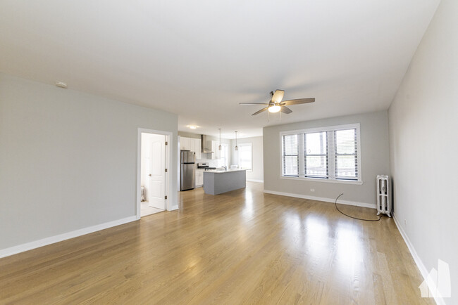 Building Photo - 3925 N Keeler Ave