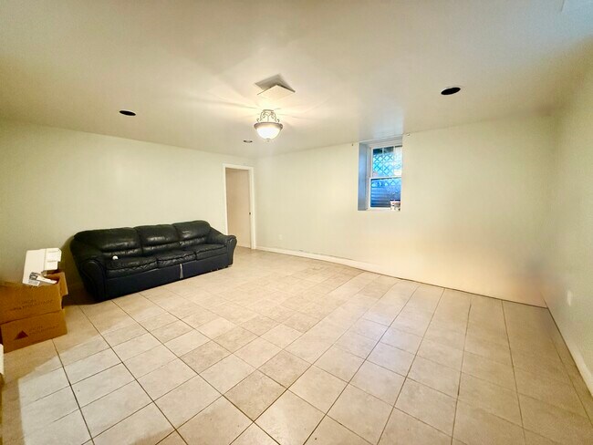 Foto del edificio - 8 Brandley Rd