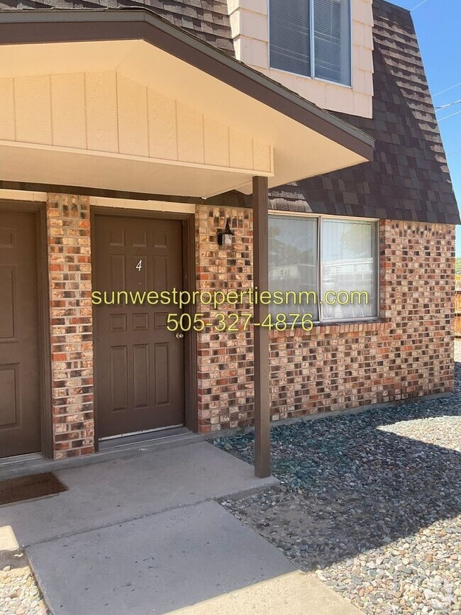 Fairview Village Low Apartments for Rent Farmington, NM 1