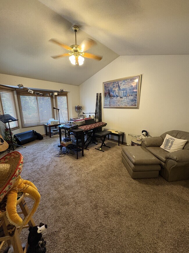 Foto del edificio - 4548 Seaboard Ln