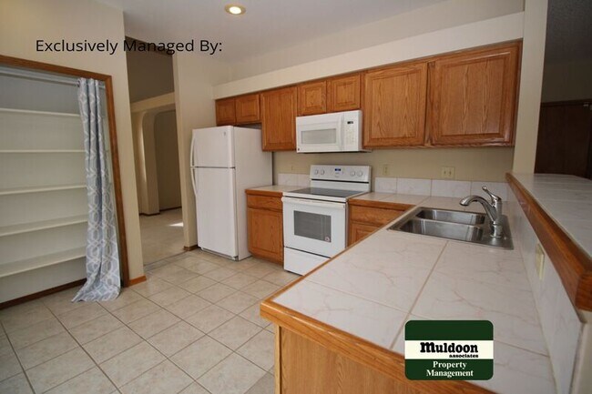 Building Photo - 8307 Radcliff Dr