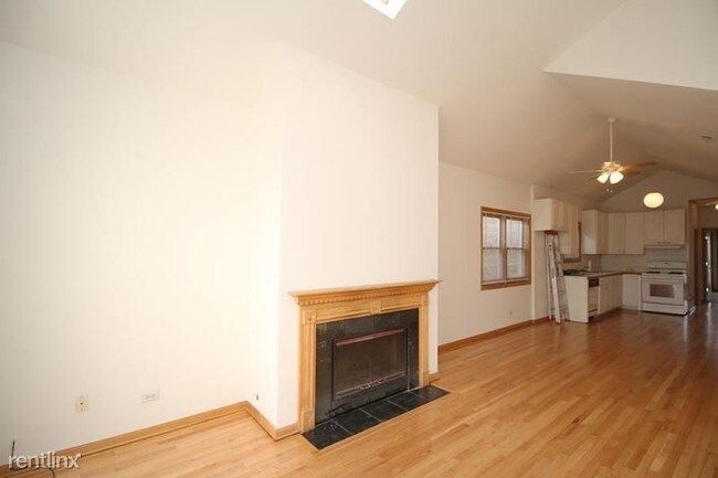 Building Photo - 1432 W Cortez St