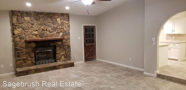 Building Photo - 3 br, 2 bath House - 3752 Glenfield Drive