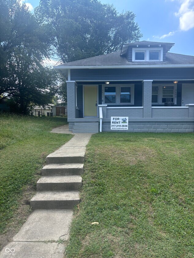 Primary Photo - 3611 E Vermont St