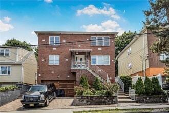 Building Photo - 36 Coolidge Ave